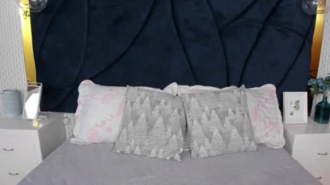 Valentina online show from November 2025 03:07:01 AM