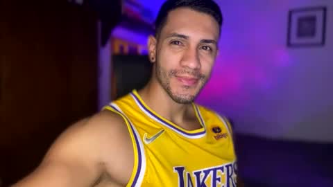 andrew online show from December 2024 02:05:02 PM