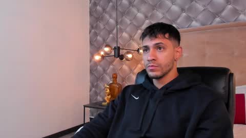 andrew online show from January 2025 01:17:01 PM