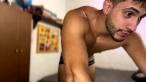 andrew online show from February 2025 01:09:01 AM