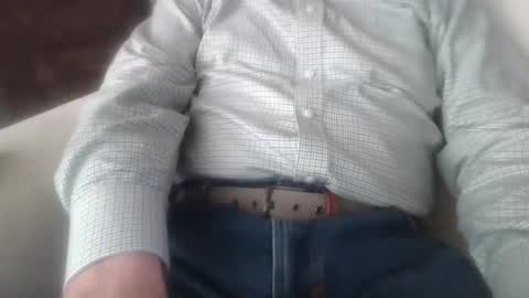 Snapshot of larryj007 chatting on April 2026 09:37:02 PM larryj007 online show from April 2026 09:37:02 PM