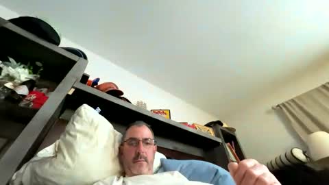 Snapshot of larryzebo1 chatting on November 2025 01:06:02 AM larryzebo1 online show from November 2025 01:06:02 AM