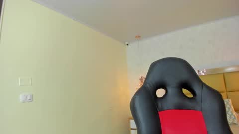  MIA  online show from September 2025 12:16:01 PM