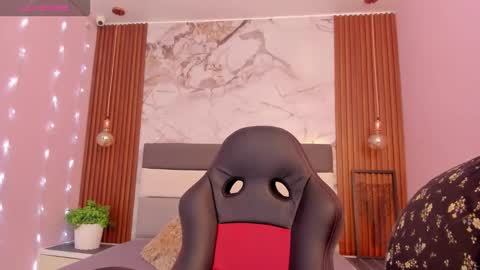  MIA  online show from November 2025 12:15:02 PM