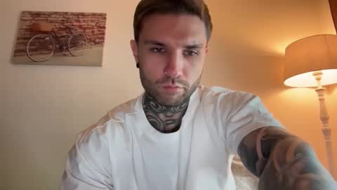 Snapshot of larsskeet chatting on November 2025 01:44:02 PM larsskeet online show from November 2025 01:44:02 PM