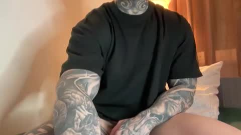 larsskeet online show from February 2026 06:03:01 PM