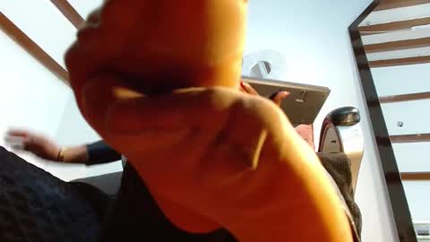 Snapshot of laryssa_swayer chatting on September 2025 01:38:02 PM Laryssa online show from September 2025 01:38:02 PM