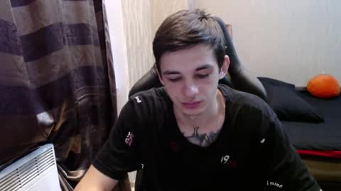 Snapshot of last_kenny chatting on October 2025 01:25:01 PM Kenny online show from October 2025 01:25:01 PM