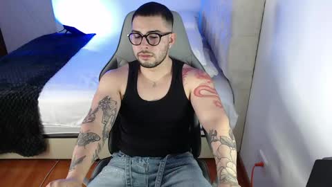 Snapshot of latam_ chatting on May 2026 05:57:01 AM YOUR BABY online show from May 2026 05:57:01 AM