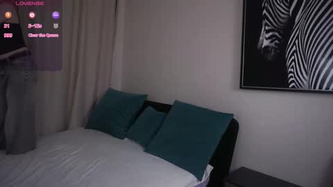 Snapshot of latanyabarthel chatting on November 2025 05:47:02 PM Jay online show from November 2025 05:47:02 PM