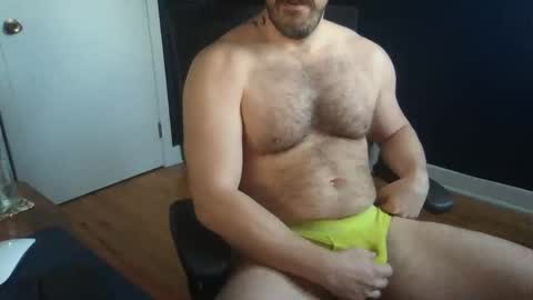 Snapshot of latenightlunch chatting on February 2026 10:09:01 PM Latenightlunch online show from February 2026 10:09:01 PM