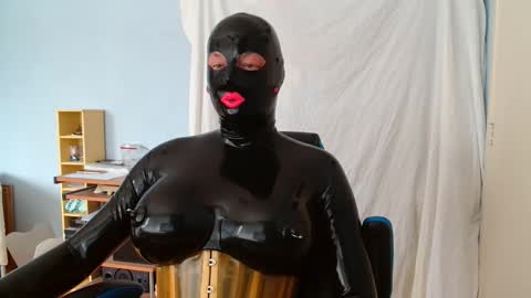 Snapshot of latex_doll_iris chatting on March 2026 11:26:01 AM Latex Doll Iris online show from March 2026 11:26:01 AM