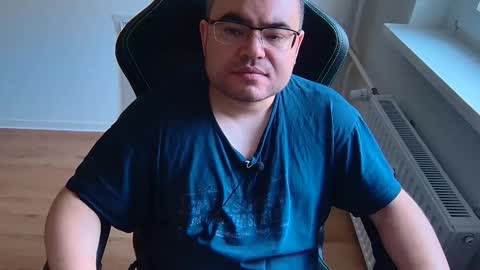 Snapshot of latexboy893 chatting on April 2026 04:15:01 PM latexboy893 online show from April 2026 04:15:01 PM