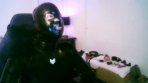 latexminheadroom online show from March 2025 01:12:01 AM