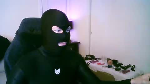 Snapshot of latexminheadroom chatting on July 2026 05:35:02 AM latexminheadroom online show from July 2026 05:35:02 AM