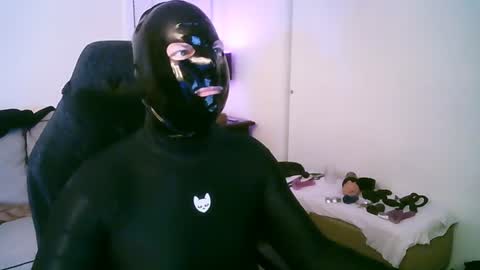 Snapshot of latexminheadroom chatting on July 2026 01:52:01 AM latexminheadroom online show from July 2026 01:52:01 AM