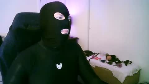Snapshot of latexminheadroom chatting on July 2026 06:00:01 AM latexminheadroom online show from July 2026 06:00:01 AM