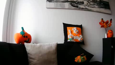 latiinvenushot online show from October 2025 03:31:02 PM