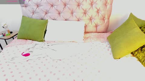 Lorena online show from January 2025 05:54:01 AM