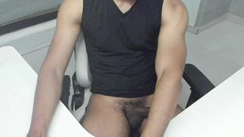 Latin boy online show from April 2026 05:12:02 PM