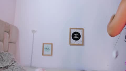 Snapshot of latin_couple20y chatting on April 2026 10:38:01 PM Johana y Santiago online show from April 2026 10:38:01 PM