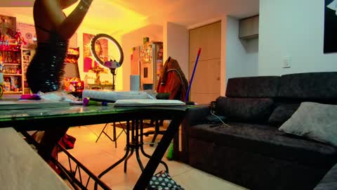 Sara y Andy online show from January 2025 01:23:01 AM