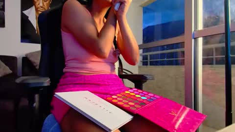 Snapshot of latin_couple77 chatting on April 2026 11:17:01 PM Sara y Andy online show from April 2026 11:17:01 PM