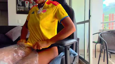 Snapshot of latin_couple77 chatting on June 2026 07:04:02 PM Sara y Andy online show from June 2026 07:04:02 PM