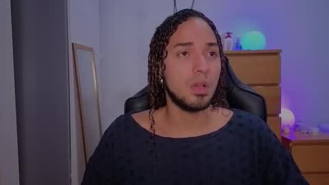 Snapshot of latin_luxury_i chatting on October 2025 05:04:02 AM Free OF online show from October 2025 05:04:02 AM