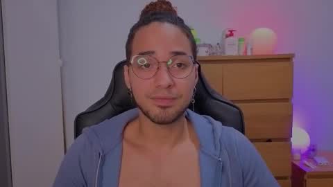 Snapshot of latin_luxury_i chatting on November 2025 06:36:02 AM Free OF online show from November 2025 06:36:02 AM