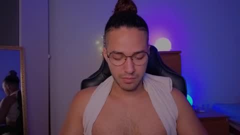 Snapshot of latin_luxury_i chatting on November 2025 06:24:02 AM Free OF online show from November 2025 06:24:02 AM