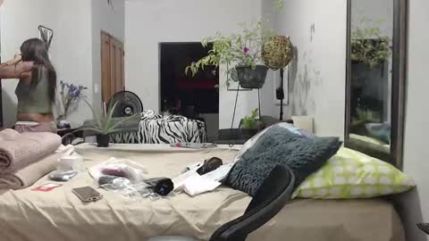 Snapshot of latin_meg chatting on December 2025 11:11:01 PM M E G A N online show from December 2025 11:11:01 PM