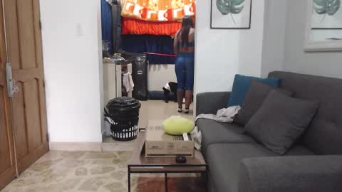 Snapshot of latin_meg chatting on December 2025 09:24:02 PM M E G A N online show from December 2025 09:24:02 PM