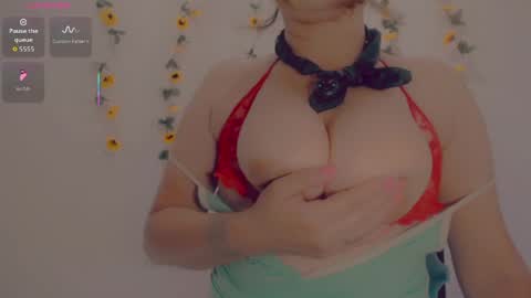 Snapshot of latinagood chatting on April 2026 12:19:02 AM paula online show from April 2026 12:19:02 AM