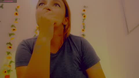 Snapshot of latinagood chatting on May 2026 05:52:02 PM paula online show from May 2026 05:52:02 PM