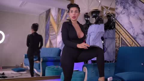 Latina online show from March 2025 03:55:02 AM