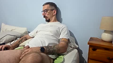 latinheat95 online show from May 2026 10:53:01 AM
