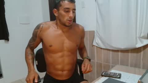 Snapshot of latinmarian chatting on April 2026 07:22:01 AM latinmarian online show from April 2026 07:22:01 AM