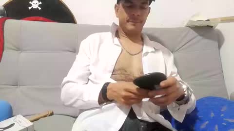 latinmartin254 online show from November 2025 07:16:01 PM