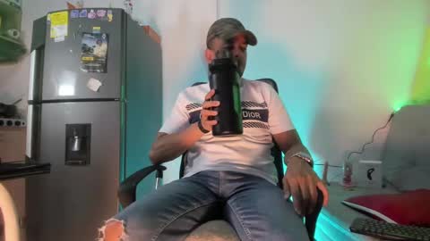 latinmartin73 online show from January 2025 01:18:01 AM