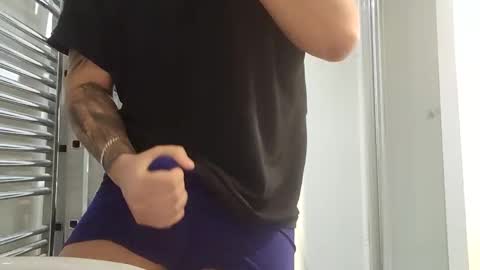 Snapshot of latino8484 chatting on January 2025 07:22:01 AM latino8484 online show from January 2025 07:22:01 AM