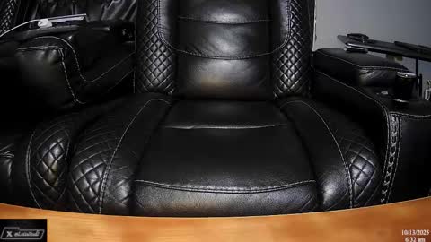 Nico online show from October 2025 11:32:02 AM