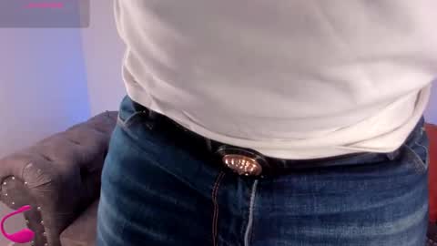 LEANDRO online show from February 2026 01:31:02 AM