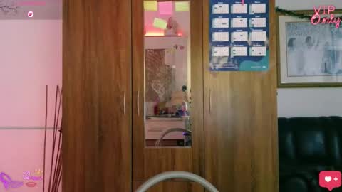 Snapshot of laujgray chatting on March 2026 03:28:01 PM laujgray online show from March 2026 03:28:01 PM