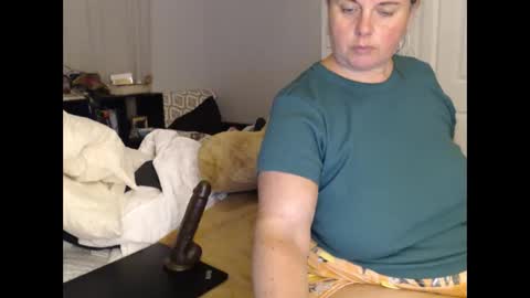 LauLauMa online show from September 2025 01:40:02 AM