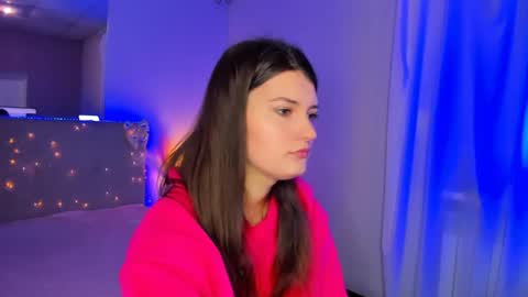 Snapshot of laura__leee chatting on April 2026 05:25:01 AM Laura online show from April 2026 05:25:01 AM