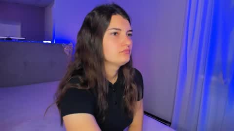 Snapshot of laura__leee chatting on May 2026 04:54:02 AM Laura online show from May 2026 04:54:02 AM