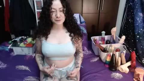  Wen  online show from September 2025 07:58:01 PM