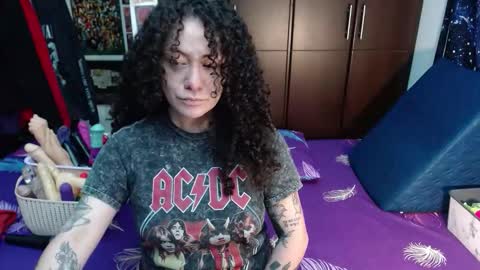  Wen  online show from October 2025 09:15:01 PM