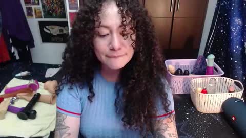  Wen  online show from November 2025 08:42:02 PM